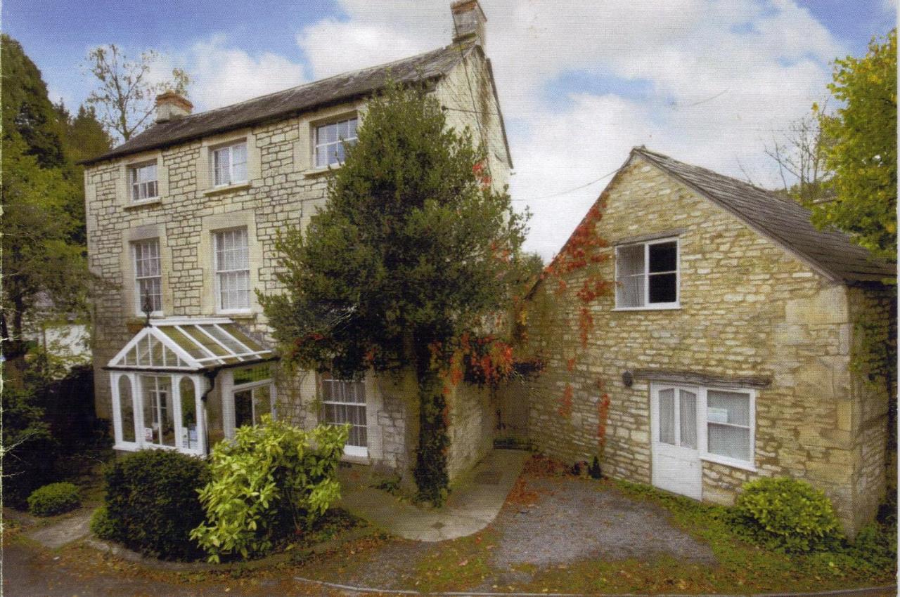 B&B Stroud - The Laurels At Inchbrook - Bed and Breakfast Stroud