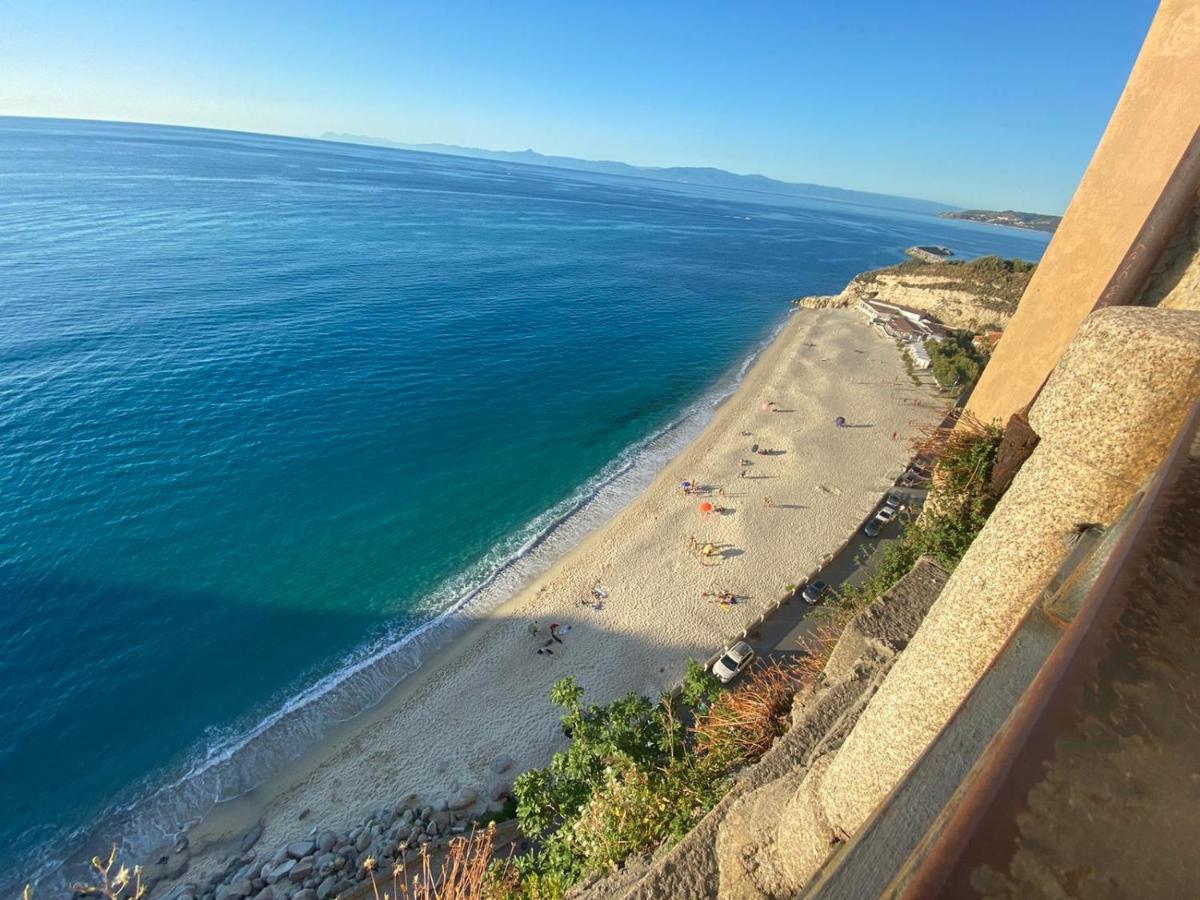 Stromboli sea view apartment - B&B