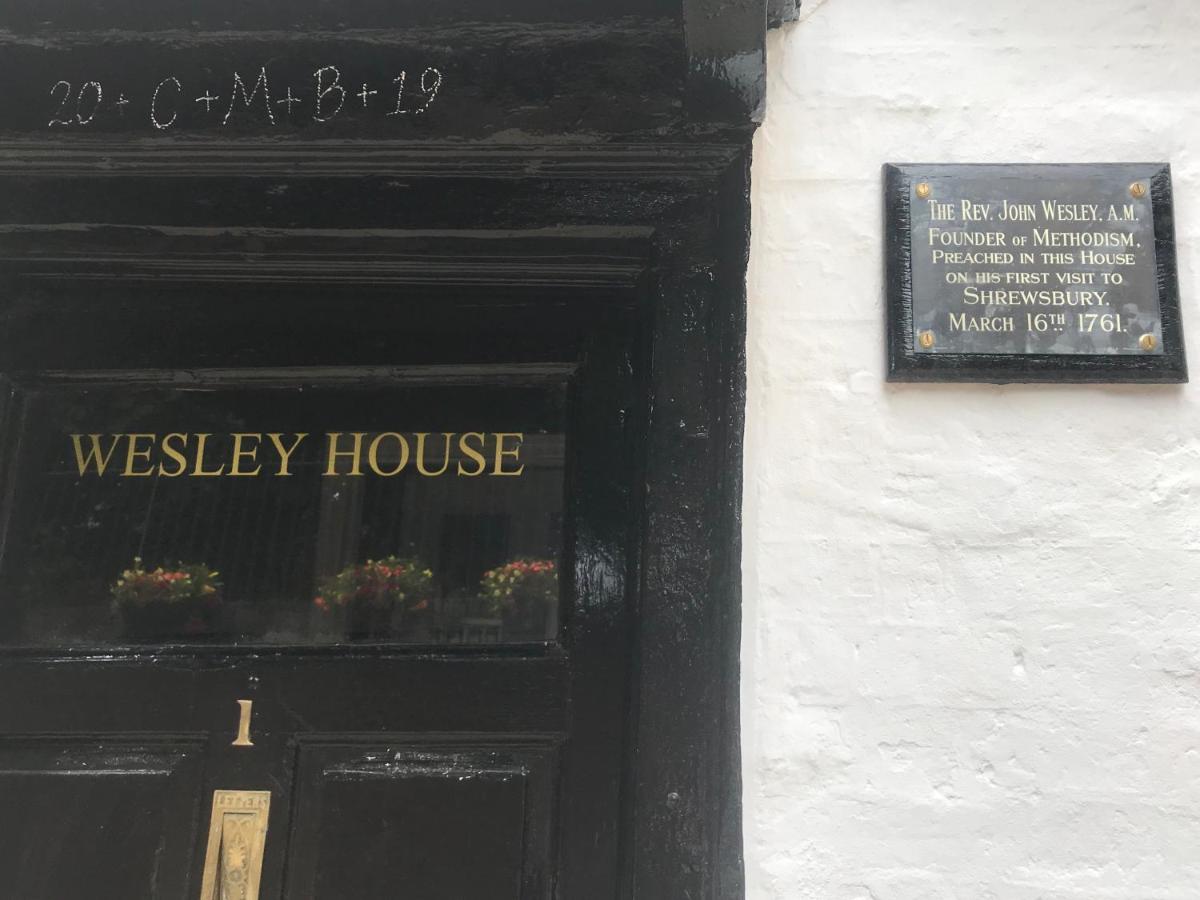 "Wesley House" Historic home in town Centre with Parking Options - B&B Shrewsbury