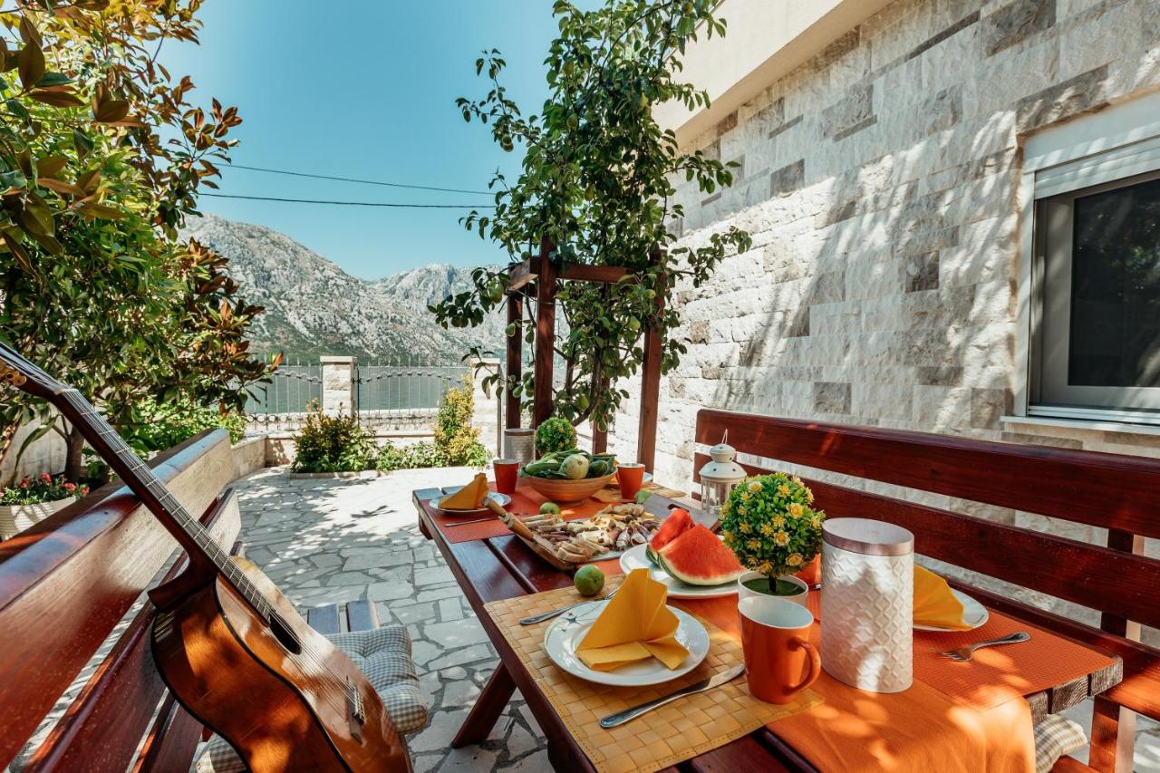 Studio with Terrace (3 Adults)