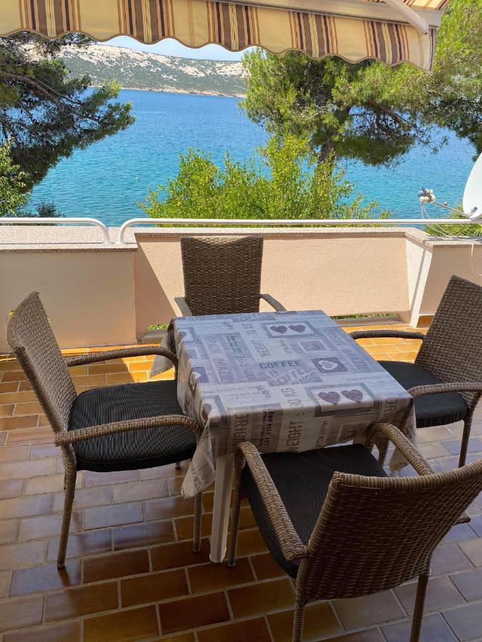 Estudio con vistas al mar