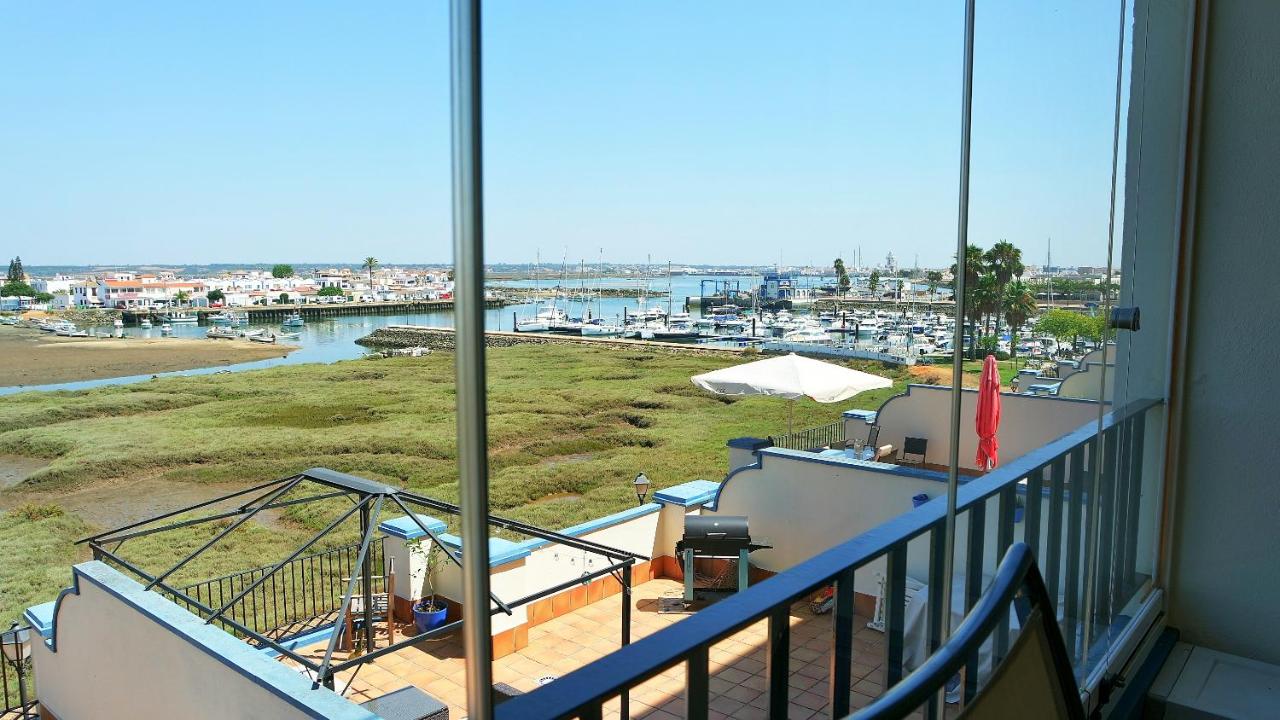 Apartment with Lake View