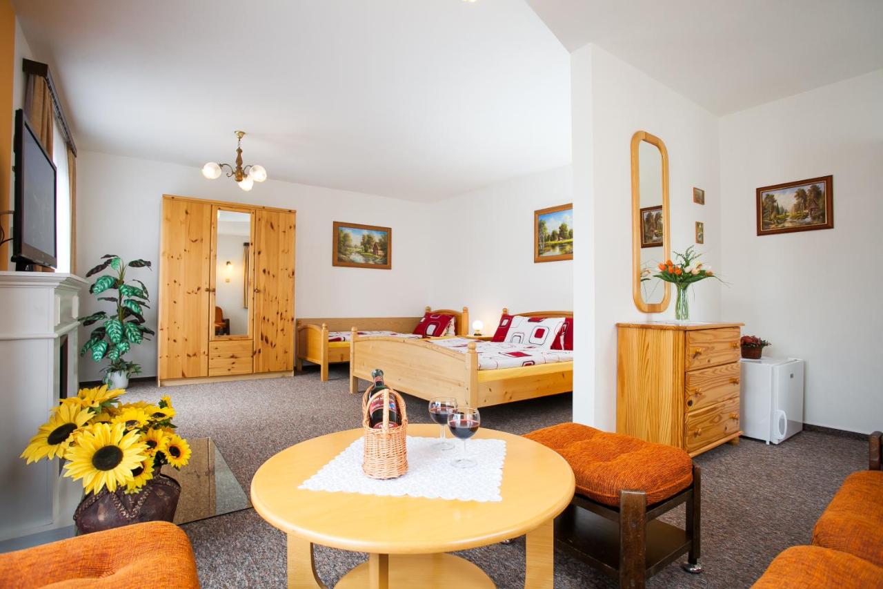 Dreibettzimmer