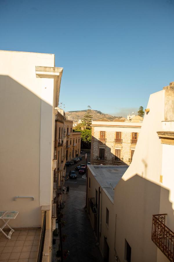 MADACHI APPARTAMENTI - Bed and Breakfast Trapani