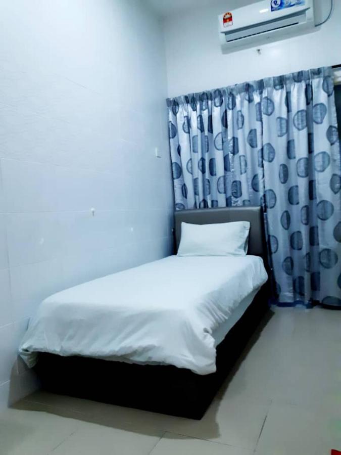 Triple Room with Shared Bathroom