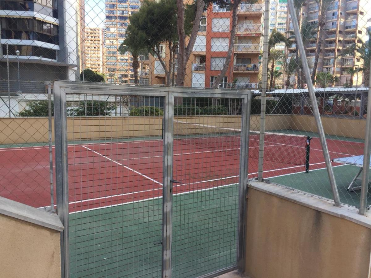 Junto Playa Levante con terraza Chill-Out-2 WCs-A ESTRENAR Gemelos 23 - B&B