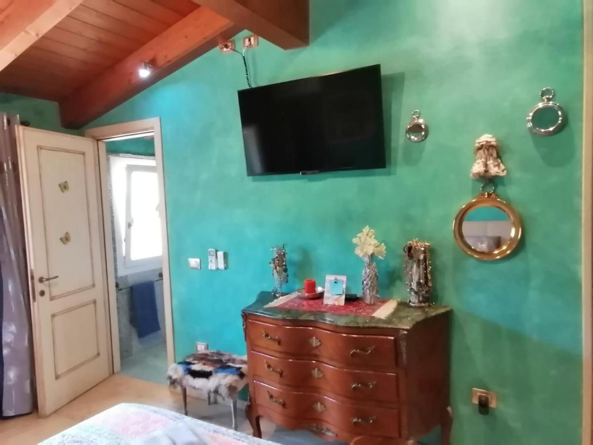 King Room with Mountain View