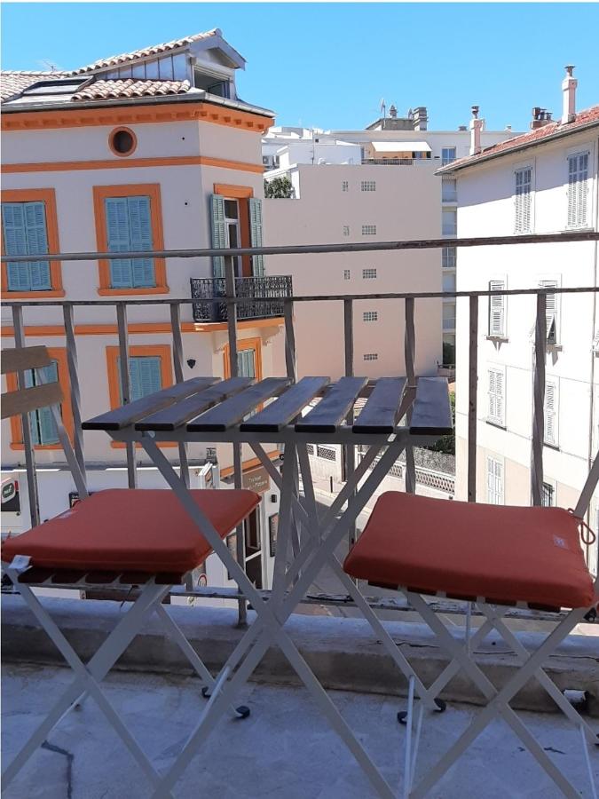 Studio Suquet balcony 1 min beach, 10 min Palais & Croisette Works - B&B