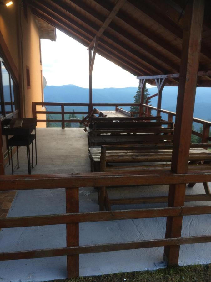 Casa de vacanta trei brazi - B&B