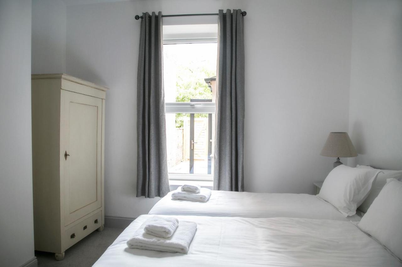 Oswald House deluxe 2 bedroom apartment - B&B