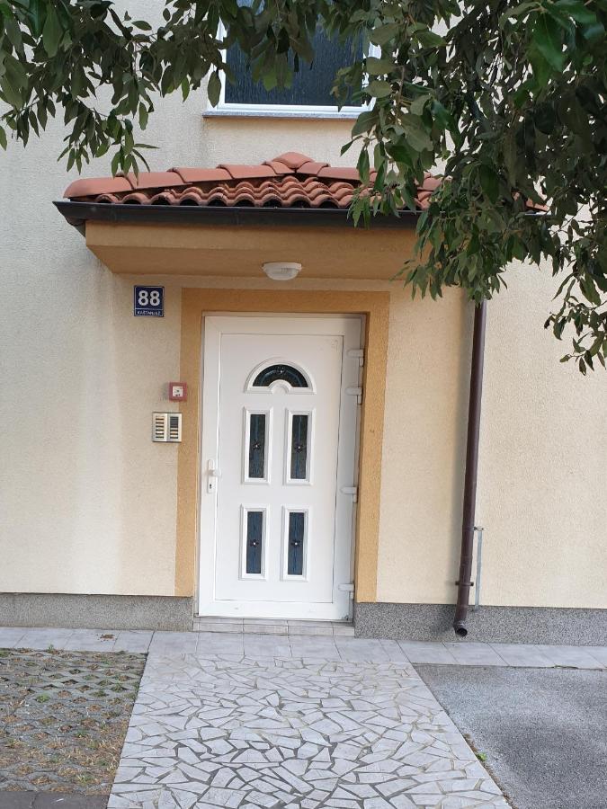 Outdoor apartment Lina - B&B