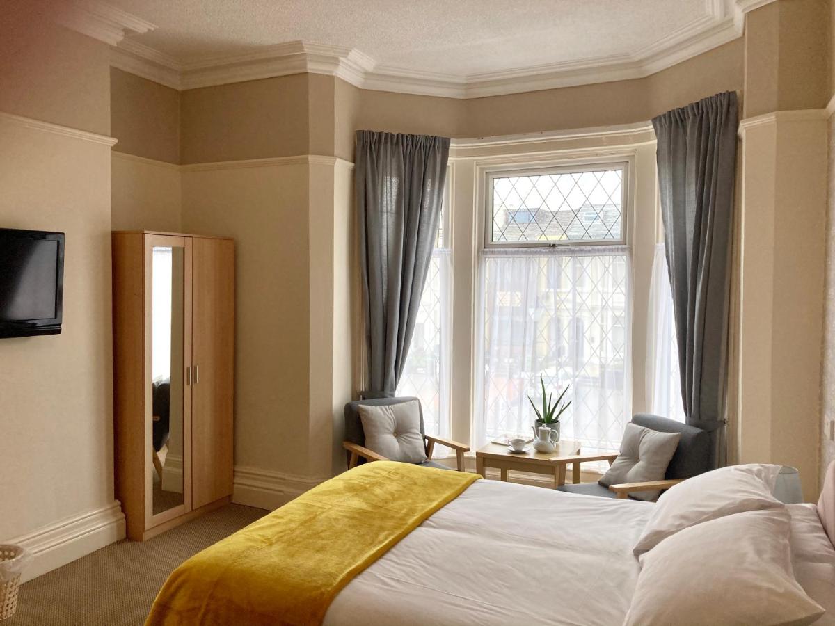 B&B Southport - The Copplehouse - Bed and Breakfast Southport