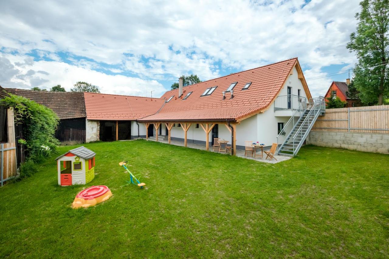 Apartmány Jedovary - B&B