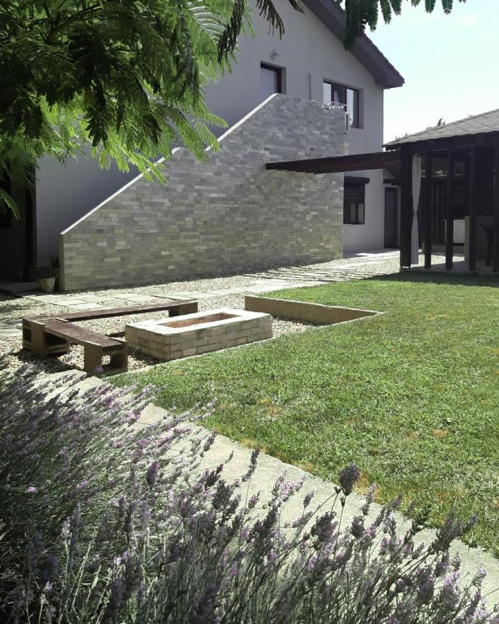 Cazare Techirghiol Villa T - Bed and Breakfast Techirghiol