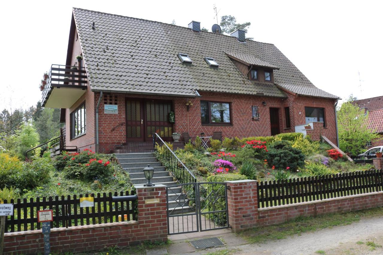 B&B Undeloh - Gästezimmer Neumair - Bed and Breakfast Undeloh