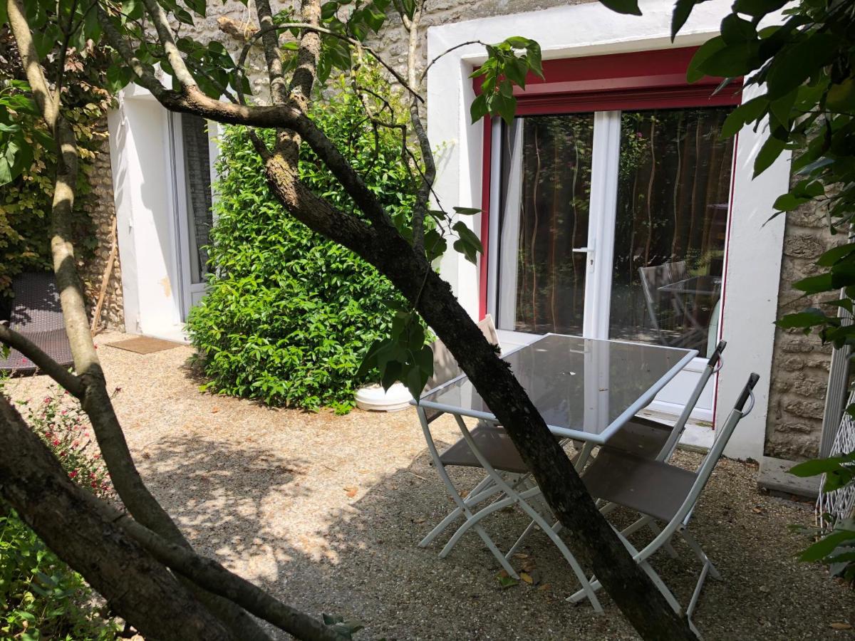 One-Bedroom Apartment (3 Adults)