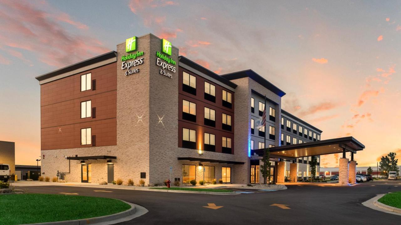 B&B Racine - Holiday Inn Express & Suites Racine, an IHG Hotel - Bed and Breakfast Racine