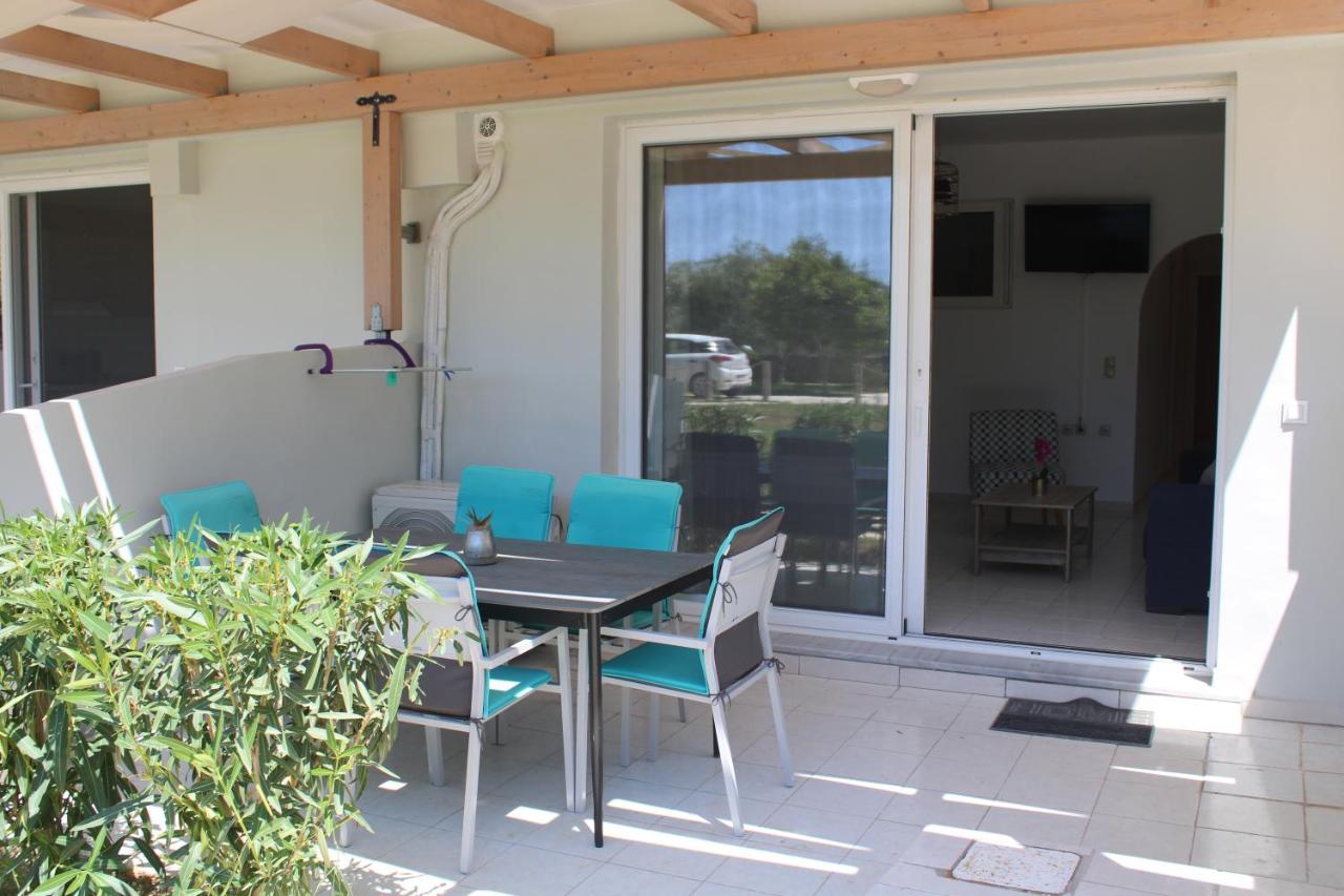 Apartment with Garden View