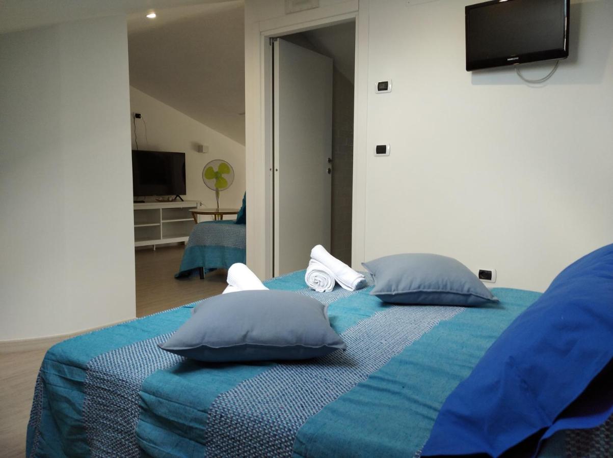 Triple Room with Private Bathroom