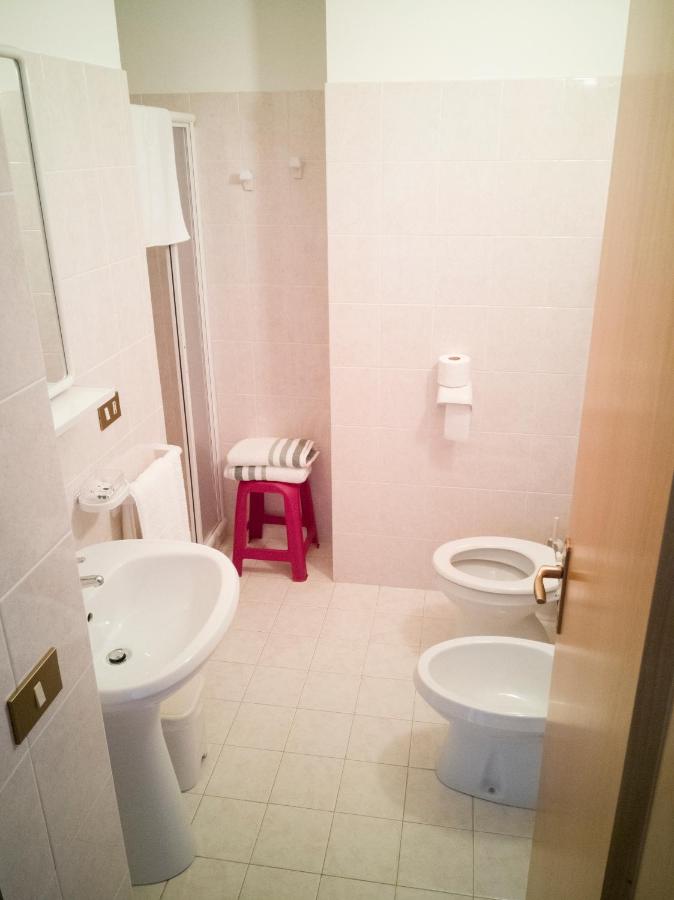 Vierpersoonskamer met Badkamer