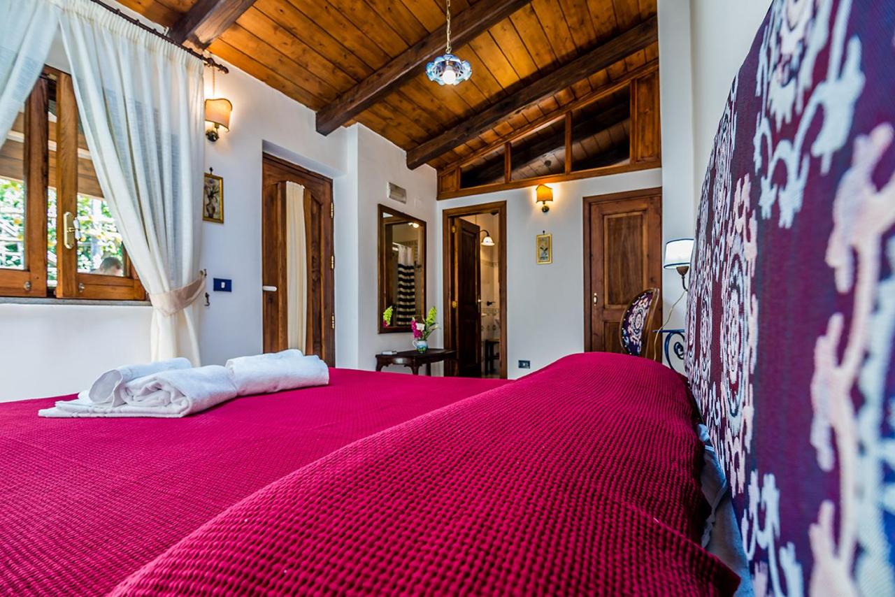 Double Room with Balcony and Sea View
