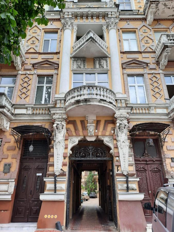 New scandic apartment center in Odessa - B&B Odesa
