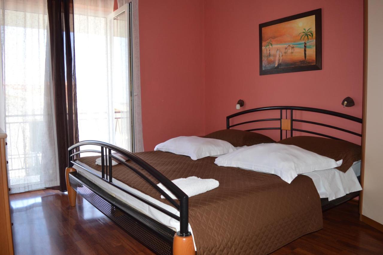 Goga Apartments - B&B Primošten