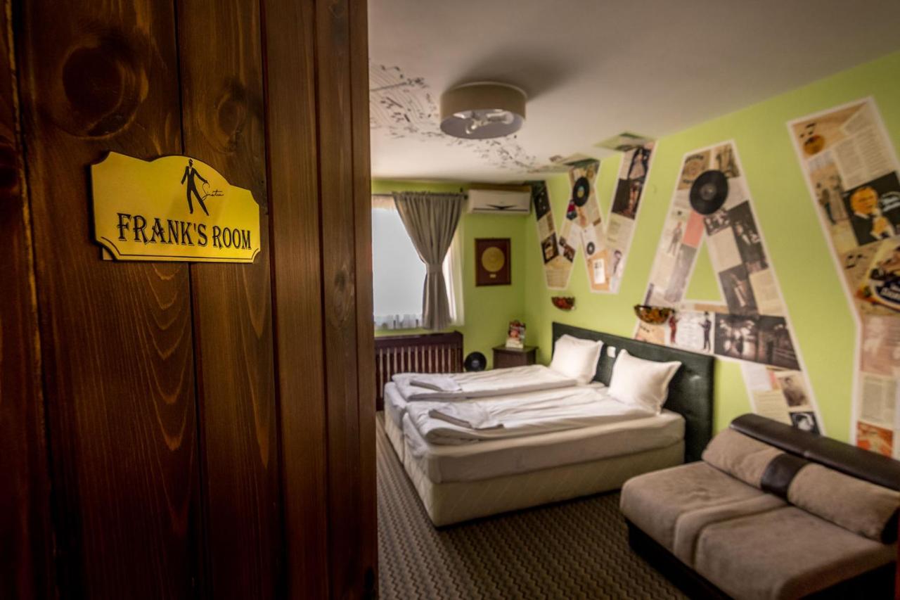 Habitación Familiar (2 adultos + 1 niño)