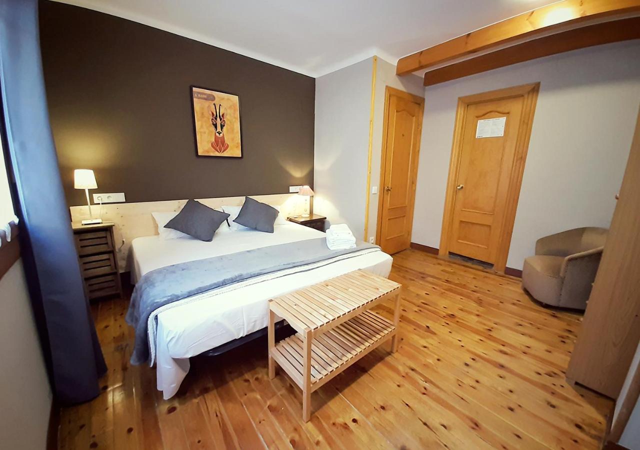 Camera Matrimoniale/Doppia con Letti Singoli con Bagno Privato