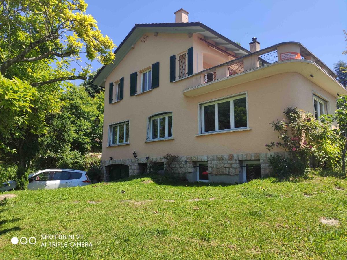 Appartement 1 pièce entresol 30 m2 proche du centre et bain thermal - Bed and Breakfast