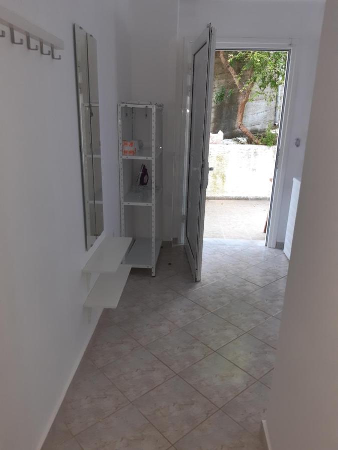 Falopa Apartments - B&B Párga