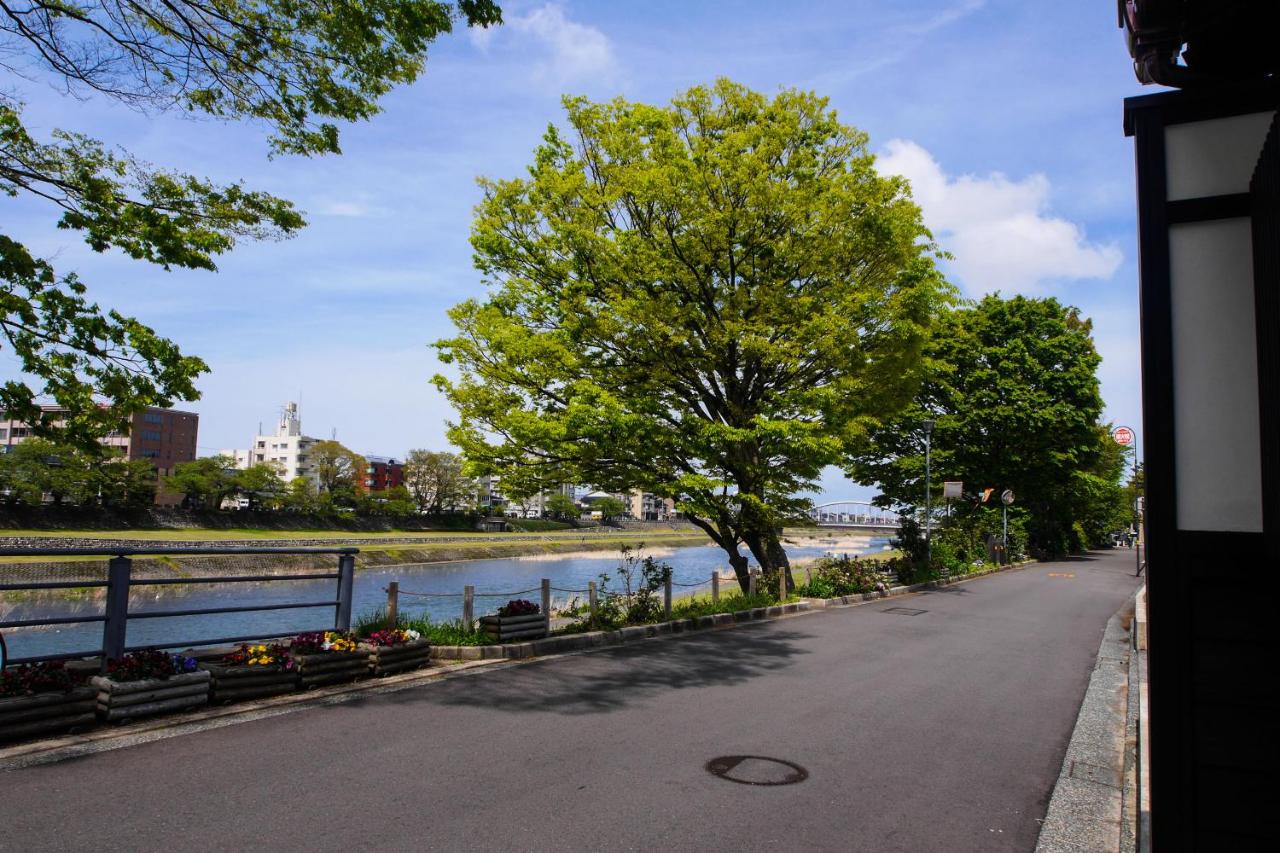 Saigawa House - B&B Kanazawa
