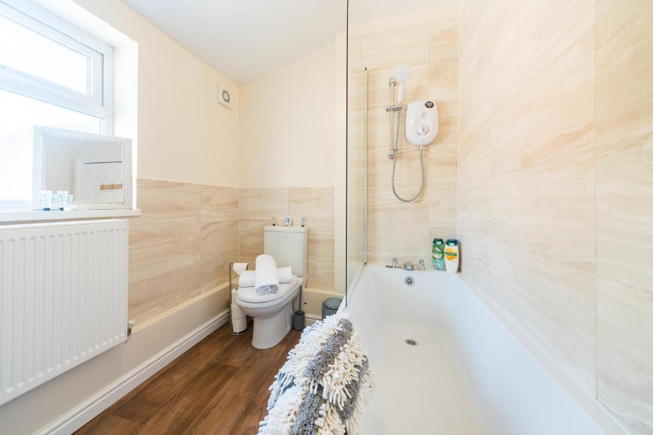 3BR Garden Kings Palace Near Newland Ave Heart of Hull Cafes Shops Hull Uni - B&B Kingston upon Hull