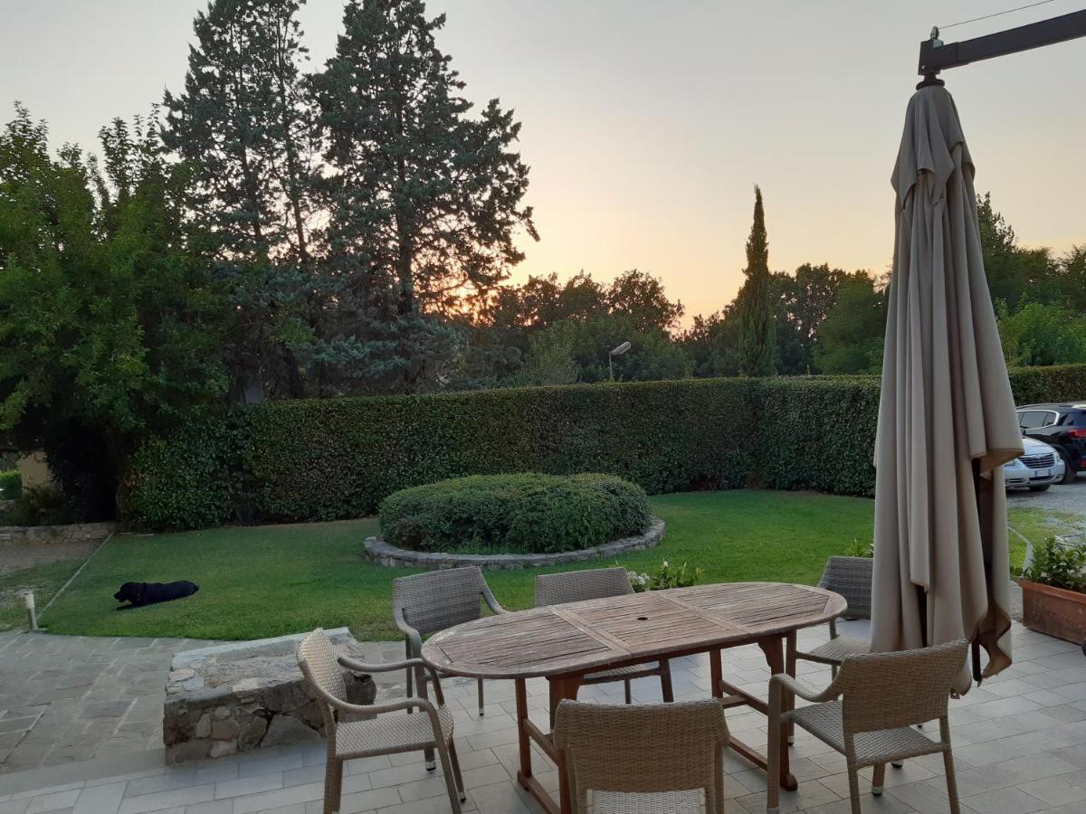 Appartamento con 2 Camere da Letto e Vista Giardino 