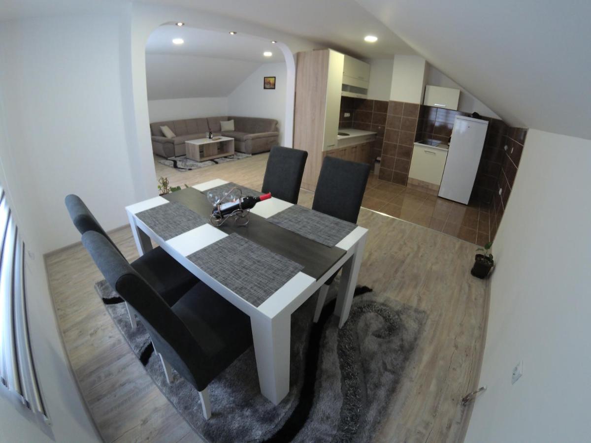 Apartman Karganovic - Ferienwohnung