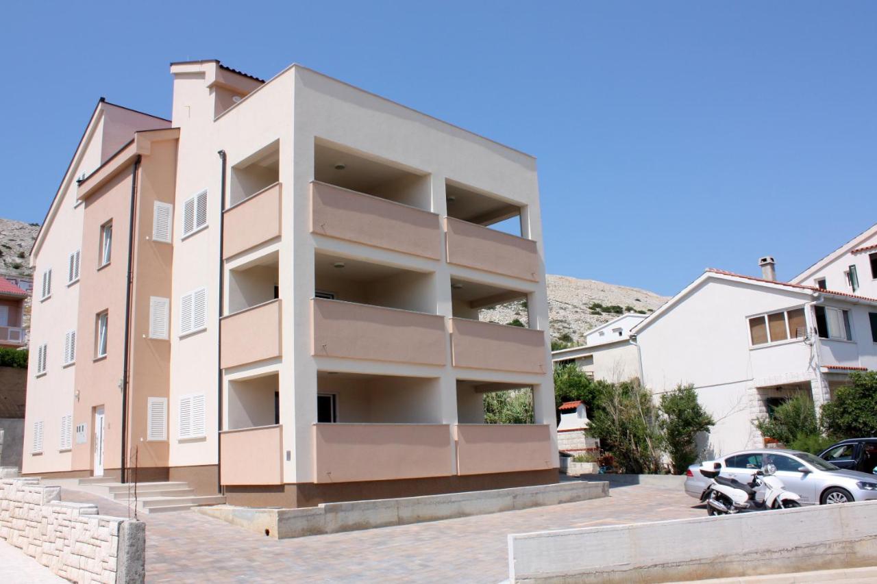 Two-Bedroom Apartment with Balcony and Sea View