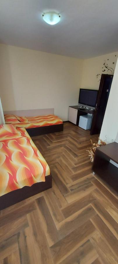 Twin Room with Private Bathroom