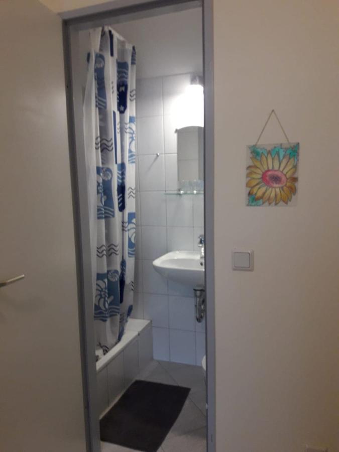 Dreibettzimmer mit eigenem Bad