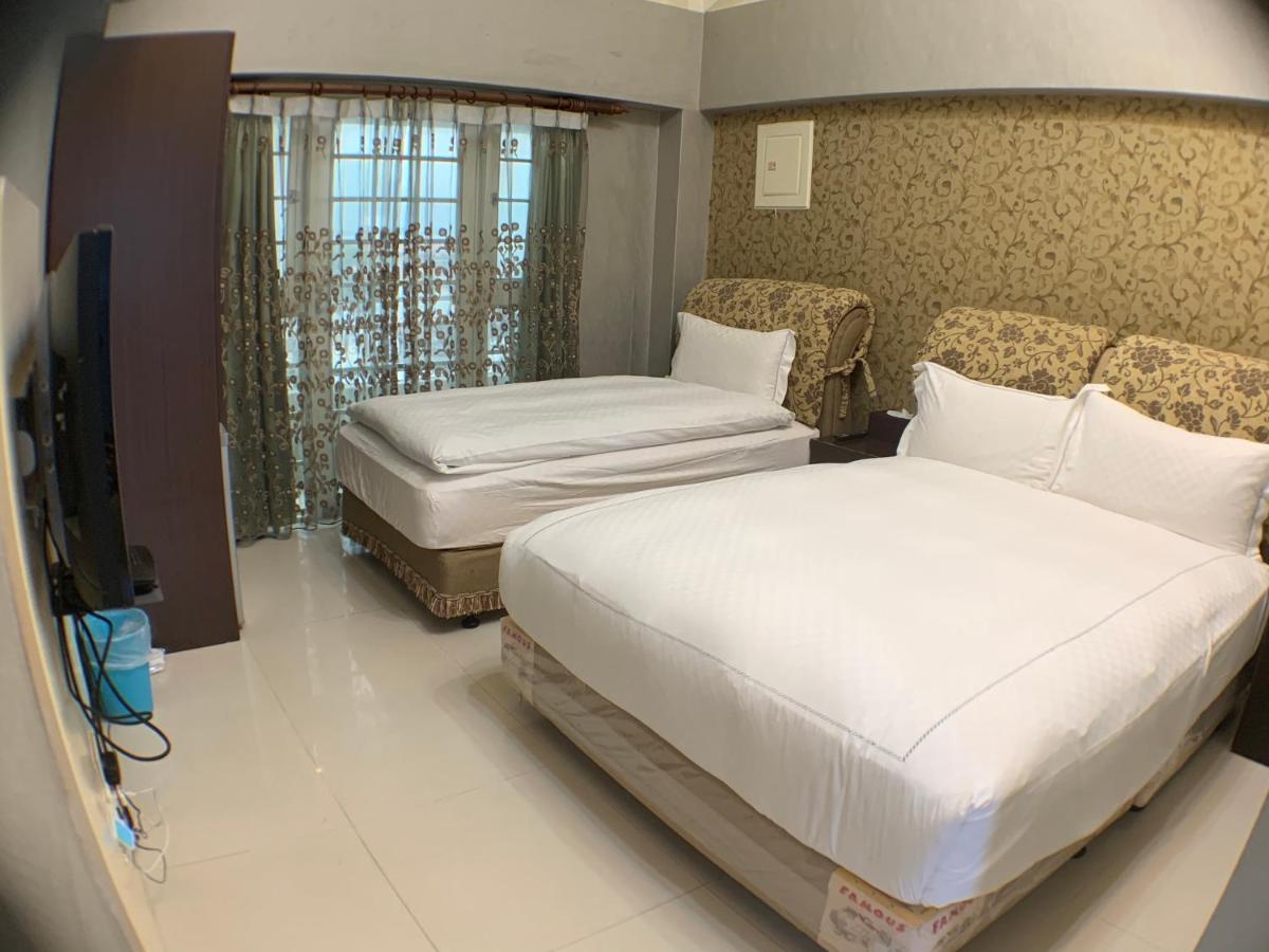 Economy Triple Room