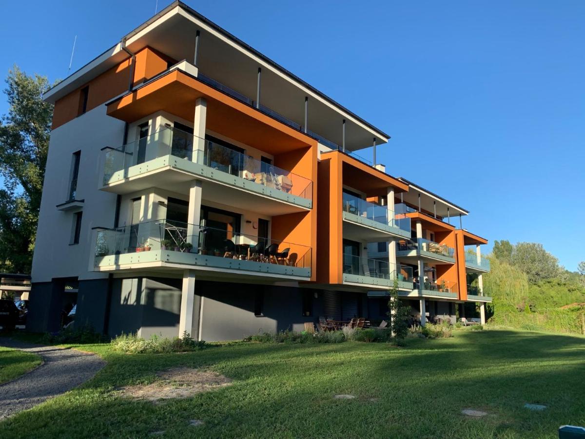 Fűzliget Surf Front - Chambres d’hôtes Balatonfűzfő