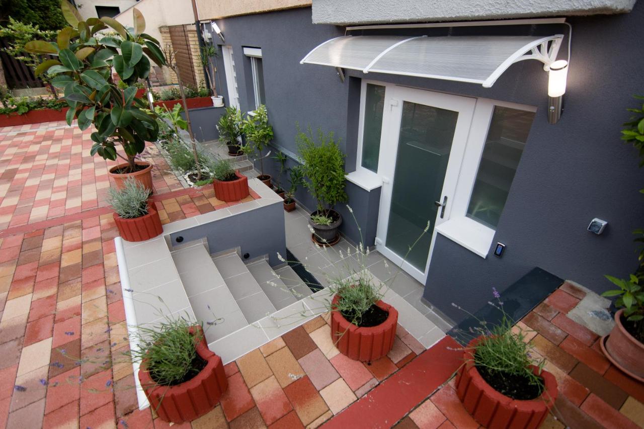 European Apartman Szeged - B&B