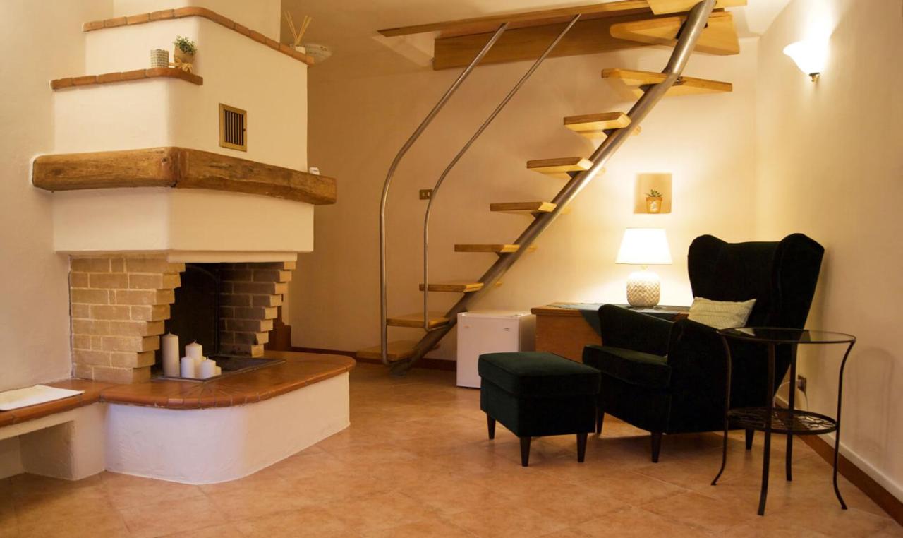 Deluxe Queen Suite