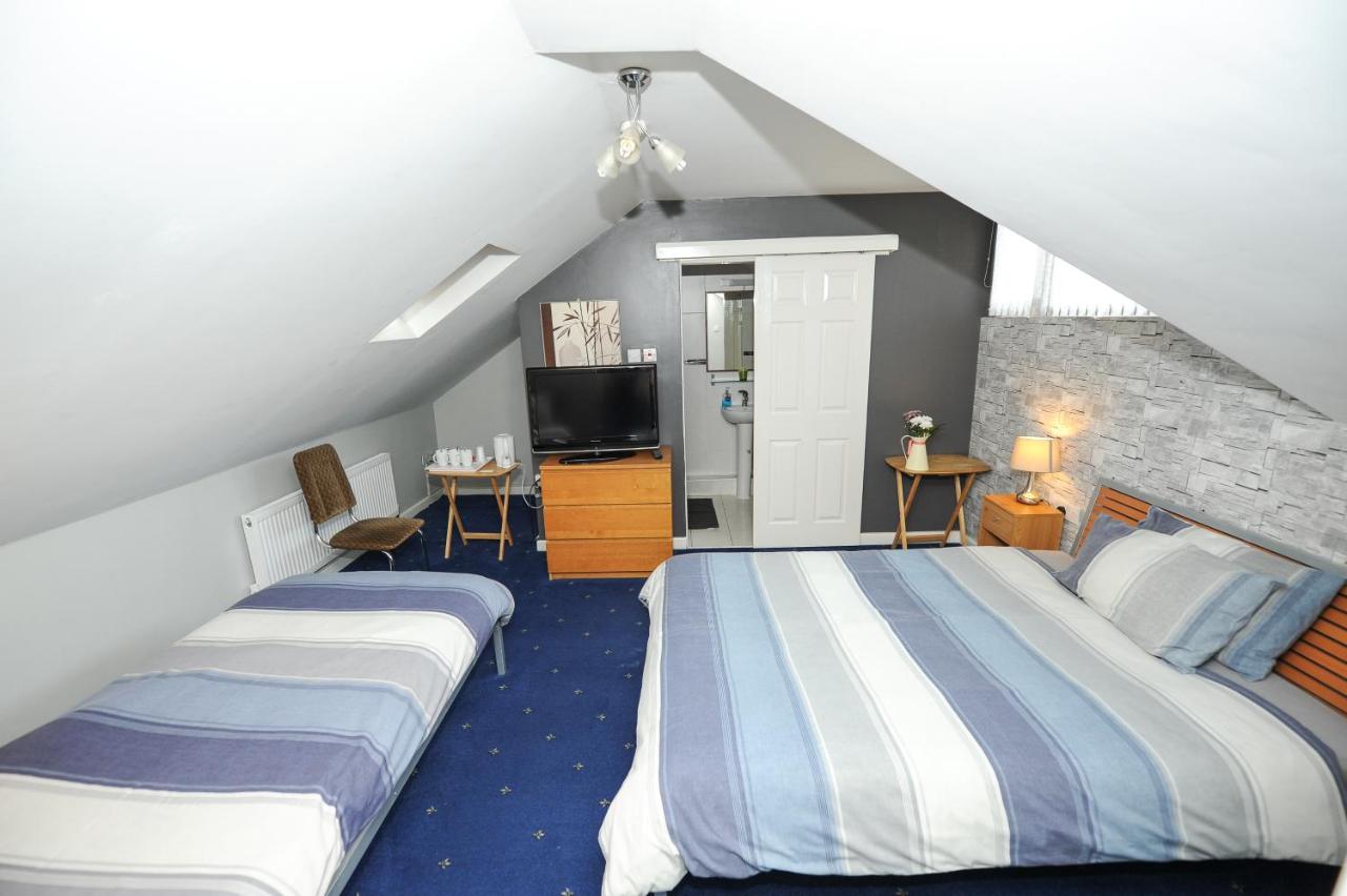 Camera Familiare (2 Adulti + 1 Bambino) 