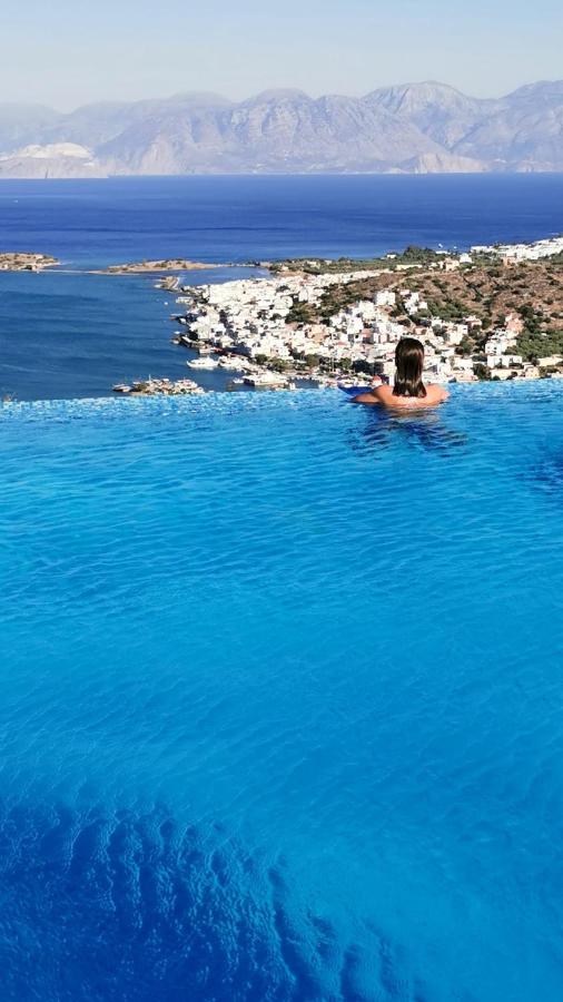 Villa Estée, luxury villa with private infinity pool and jacuzzi - Bed and Breakfast Eloúnda