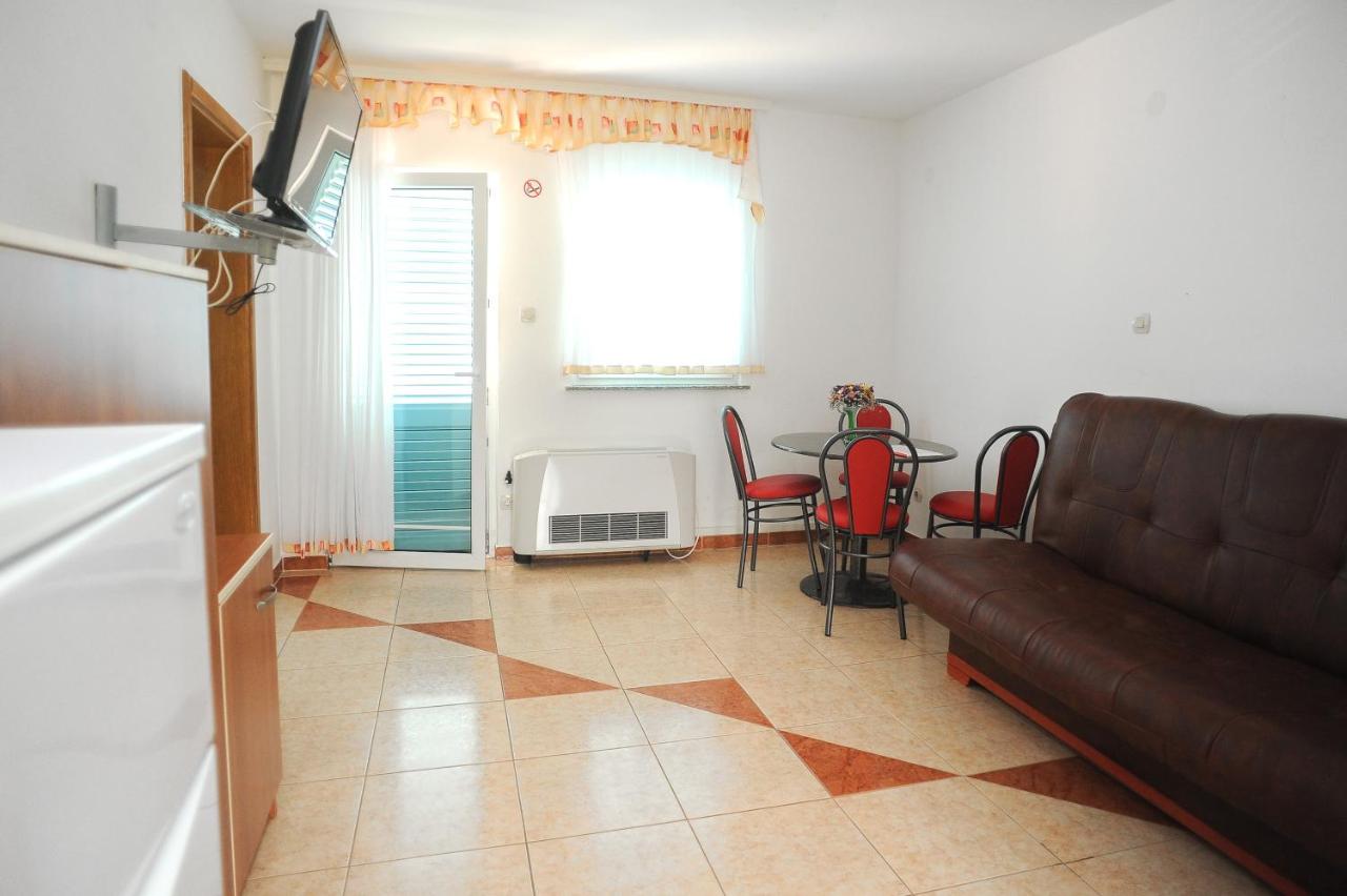 One-Bedroom Apartment with Balcony and Sea View