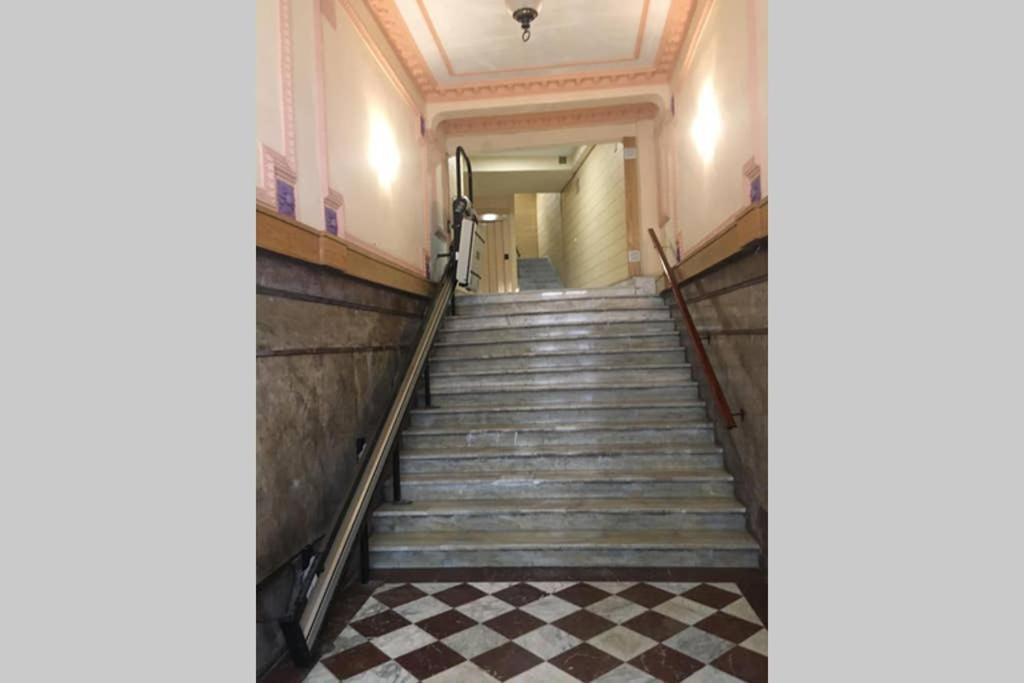 Donostia, a pocos pasos de la playa de la Concha. - B&B San Sebastián