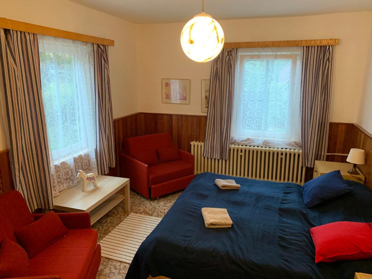 Standaard Tweepersoonskamer met Gedeelde Badkamer
