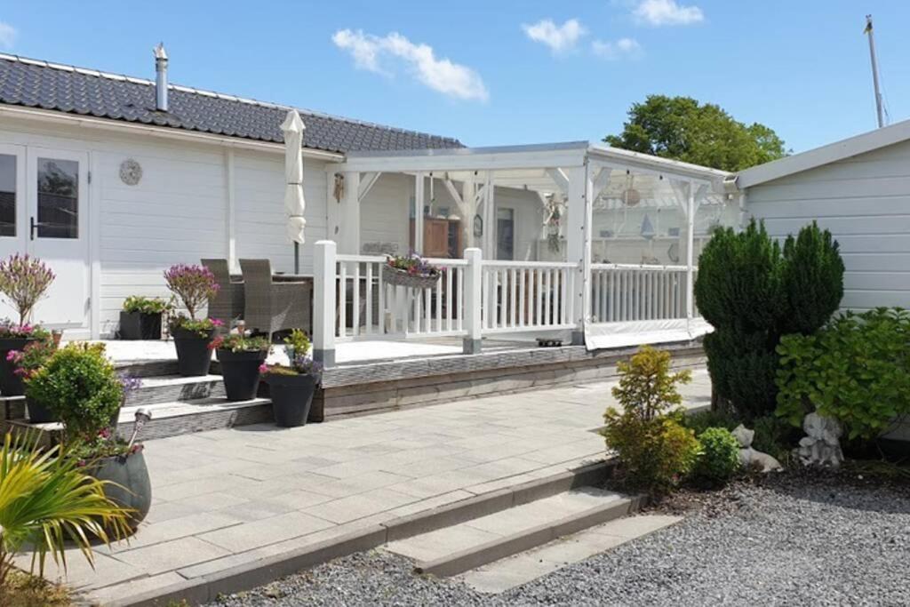 Prachtig Scandinavisch Chalet - Ferienwohnung Makkum
