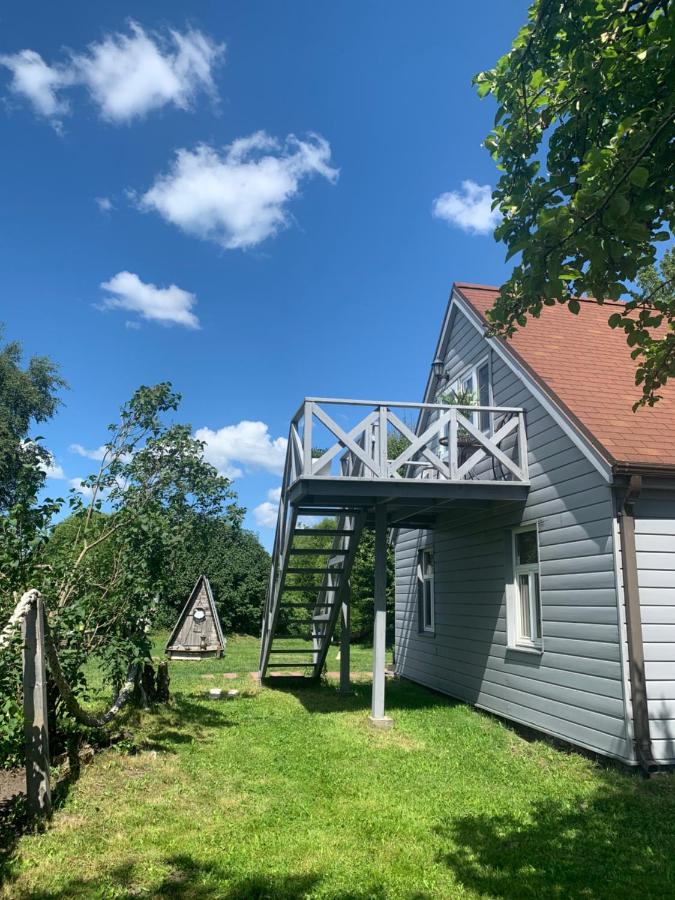 Lejnieki Apartment 4 - Bed and Breakfast Pape