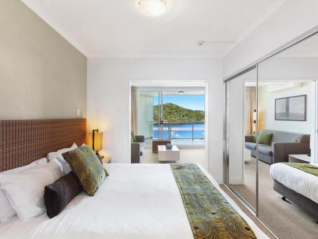 B&B Ettalong Beach - Ocean Panorama - 1 Bedroom Oceanview Apt - Bed and Breakfast Ettalong Beach